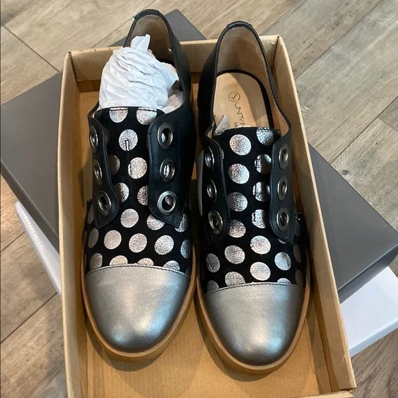 Unity in Diversity - Valley - 31740 - Black and Silver - Size 39 - Picture 7 of 8